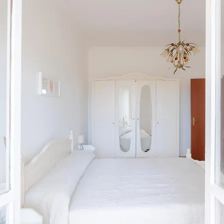 Happy Domus Roma Palombari - Beach Apartment